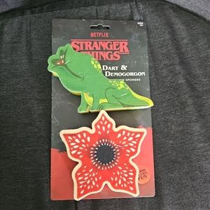 NWT Netflix Stranger Things Dart & Demogorgon Kitchen Sponges